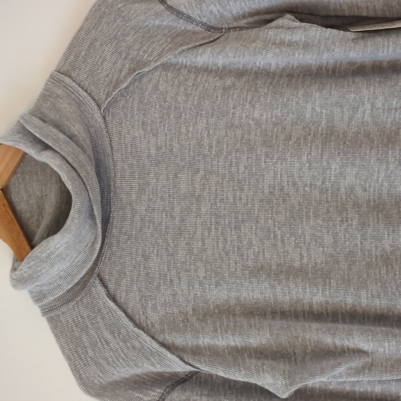 Free People split back turtleneck thermal Boho light grey tunic top - Picture 5 of 9